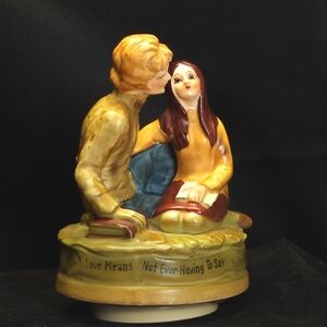 Vintage 1971 Chadwick-Miller Love Story Music Box - Rot. Figurine -Sankyo Japan